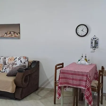 Apartment Studio Apartment *